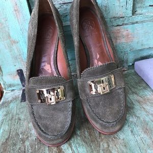 Tory Burch flat suede shoe 7